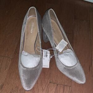 NWT Old Navy Heels Velvet Holiday Silver Size 10